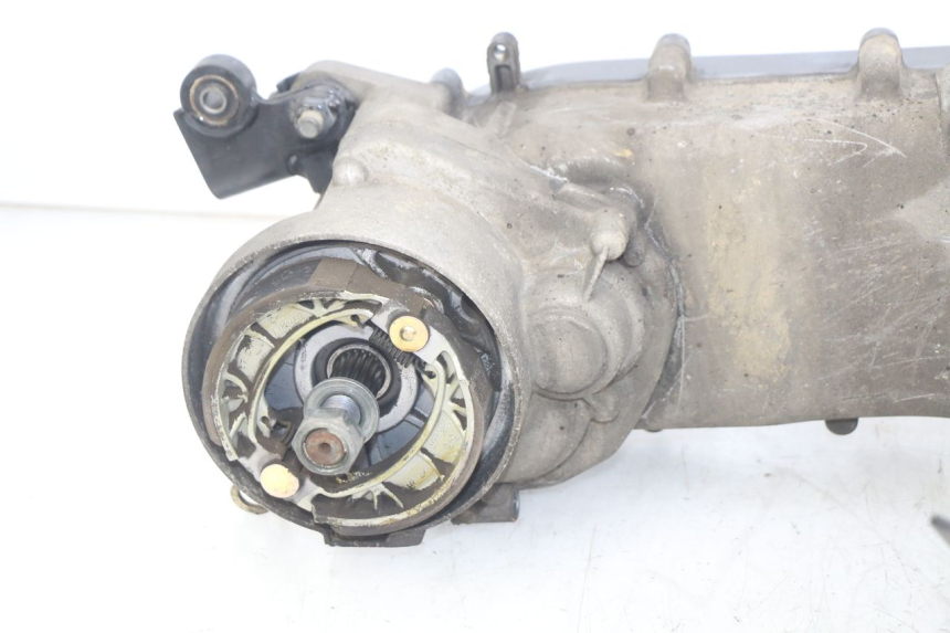 photo de MOTOR SYM ORBIT III 3 4T 50 (2021 - 2025) - Details der Befestigungspunkte