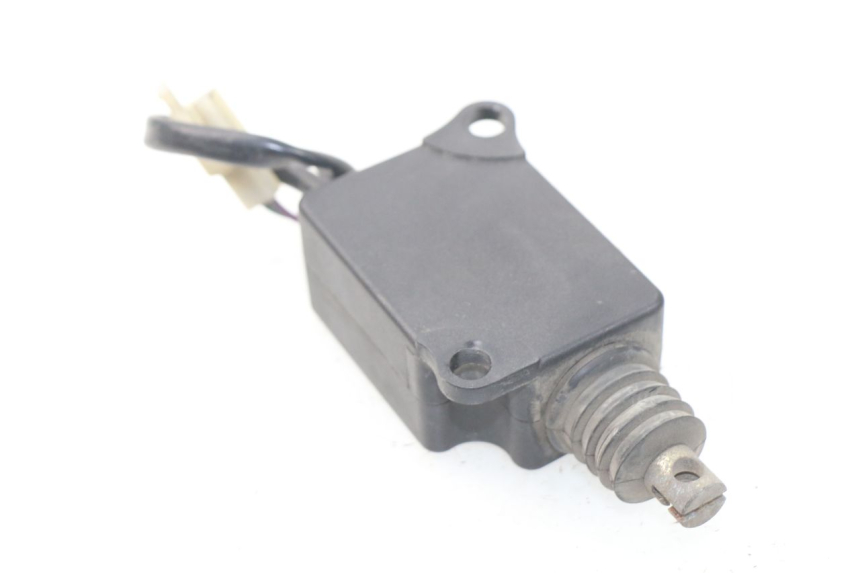 photo de SITZBANKSCHLOSS MOTOR  SYM GTS EVO 125 (2009 - 2013) - Detailansicht des Bauteils