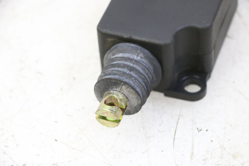 photo de SITZBANKSCHLOSS MOTOR  SYM JOYMAX 125 (2010 - 2017) - Zoom auf Gebrauchszustand