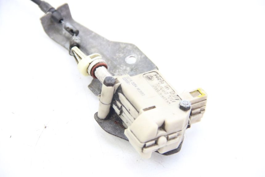 photo de KOFFERRAUMÖFFNUNGSMOTOR PIAGGIO LIBERTY IGET 4T 50 (2015 - 2020) - Technische Nahaufnahme