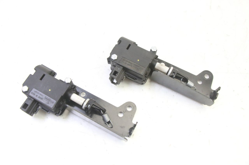 photo de SITZBANKSCHLOSS MOTOR  PIAGGIO MP3 HPE 310 (2024 - 2025) - Alternative Perspektive