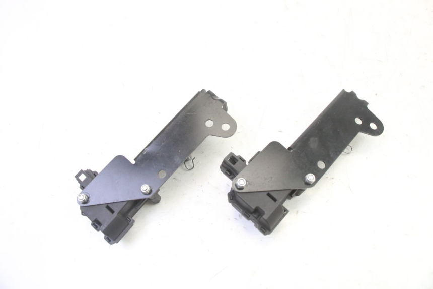 photo de SITZBANKSCHLOSS MOTOR  PIAGGIO MP3 HPE 310 (2024 - 2025) - Gesamtansicht des Produkts