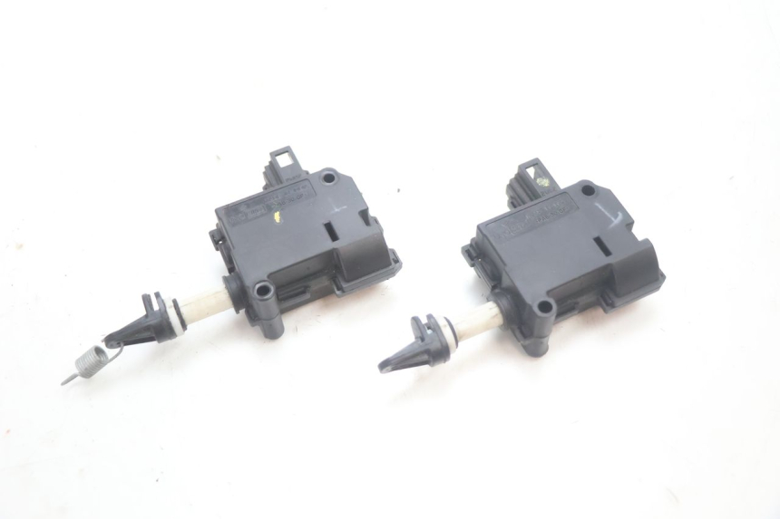 photo de SITZBANKSCHLOSS MOTOR  PIAGGIO MP3 HPE 530 (2022 - 2026) - Hauptansicht