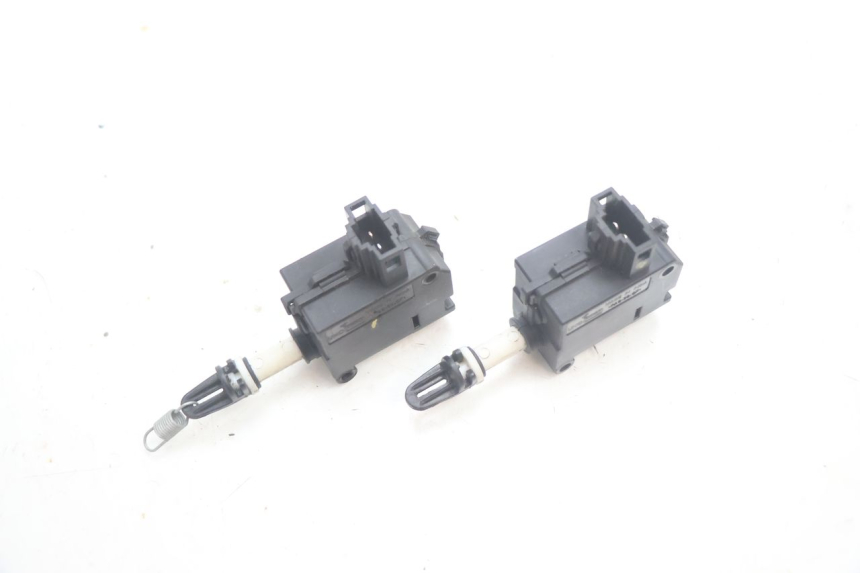photo de SITZBANKSCHLOSS MOTOR  PIAGGIO MP3 HPE 530 (2022 - 2026) - Detailansicht des Bauteils