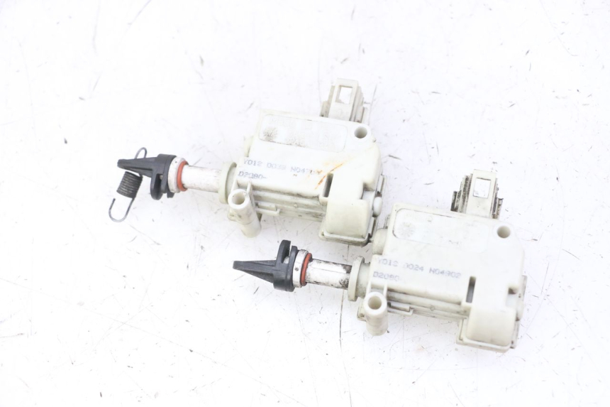 photo de SITZBANKSCHLOSS MOTOR  PIAGGIO MP3 LT 300 (2010 - 2016) - Detailansicht des Bauteils