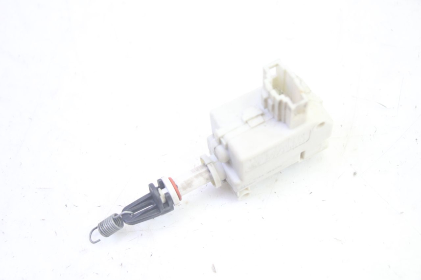 photo de SITZBANKSCHLOSS MOTOR  PIAGGIO MP3 500 (2016 - 2018) - Zoom auf Gebrauchszustand