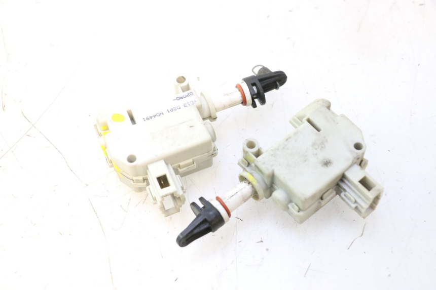 photo de SITZBANKSCHLOSS MOTOR  PIAGGIO MP3 500 (2011 - 2015) - Zoom auf Gebrauchszustand