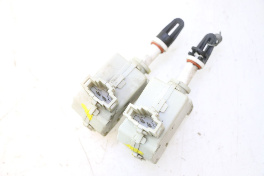 photo de SITZBANKSCHLOSS MOTOR  PIAGGIO MP3 500 (2011 - 2015) - Technische Nahaufnahme