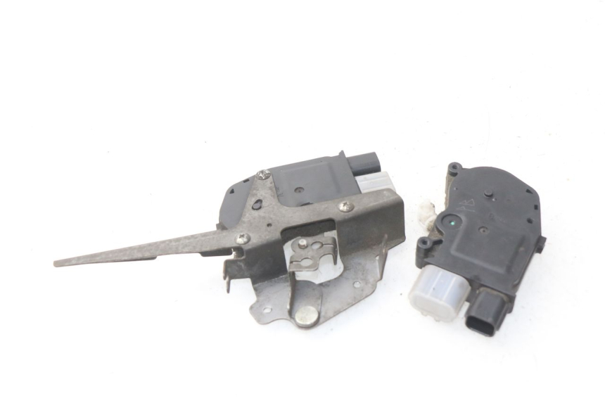 photo de SITZBANKSCHLOSS MOTOR  HONDA NSS EX FORZA 250 (2005 - 2013) - Zoom auf Gebrauchszustand