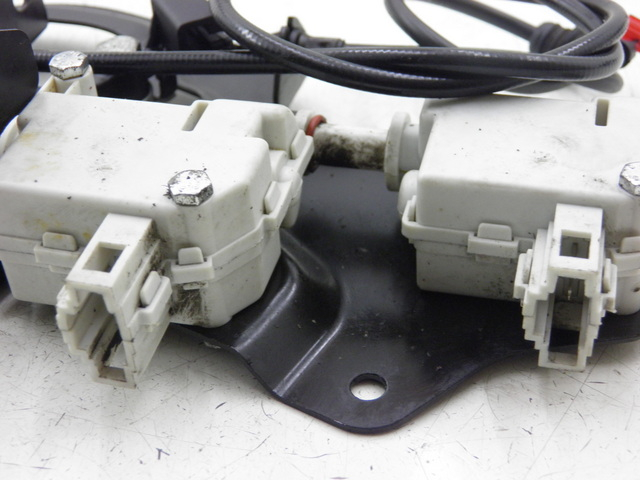 photo de SITZBANKSCHLOSS MOTOR  PIAGGIO XEVO - X EVO 125 (2010 - 2015) - Alternative Perspektive