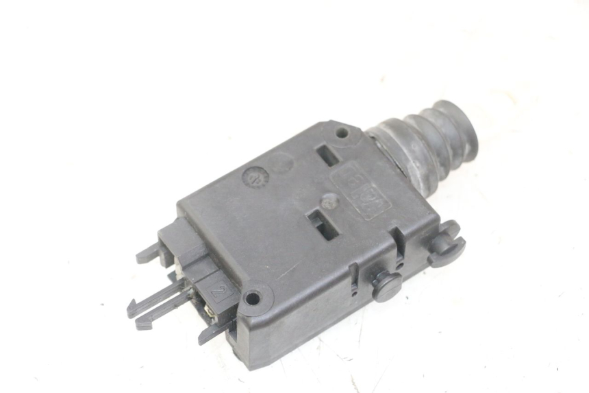 photo de SITZBANKSCHLOSS MOTOR  PEUGEOT SATELIS 125 (2013 - 2018) - Technische Nahaufnahme