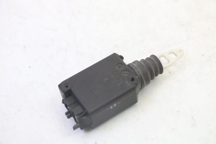 photo de KOFFERRAUMÖFFNUNGSMOTOR PEUGEOT SATELIS 125 (2010 - 2012) - Zoom auf Gebrauchszustand