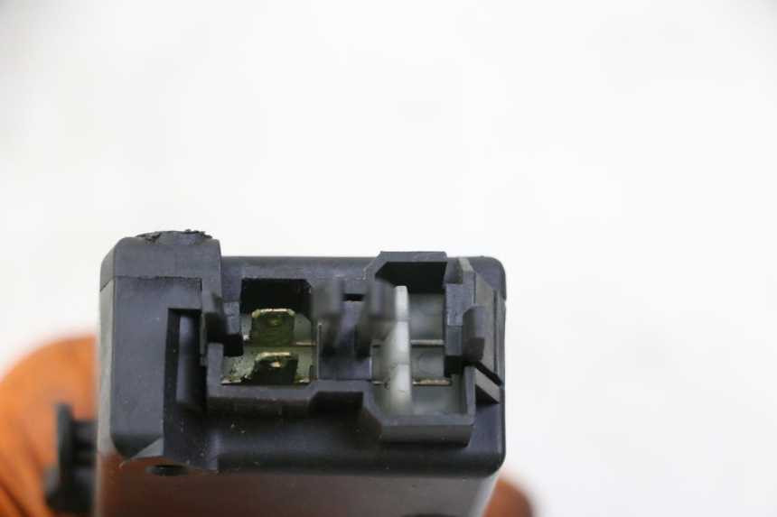 photo de KOFFERRAUMÖFFNUNGSMOTOR PEUGEOT SATELIS 125 (2006 - 2009) - Detailansicht des Bauteils