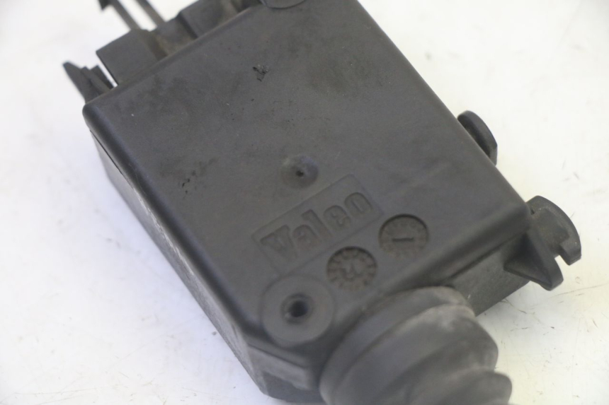 photo de SITZBANKSCHLOSS MOTOR  PEUGEOT SATELIS 125 (2013 - 2018) - Alternative Perspektive