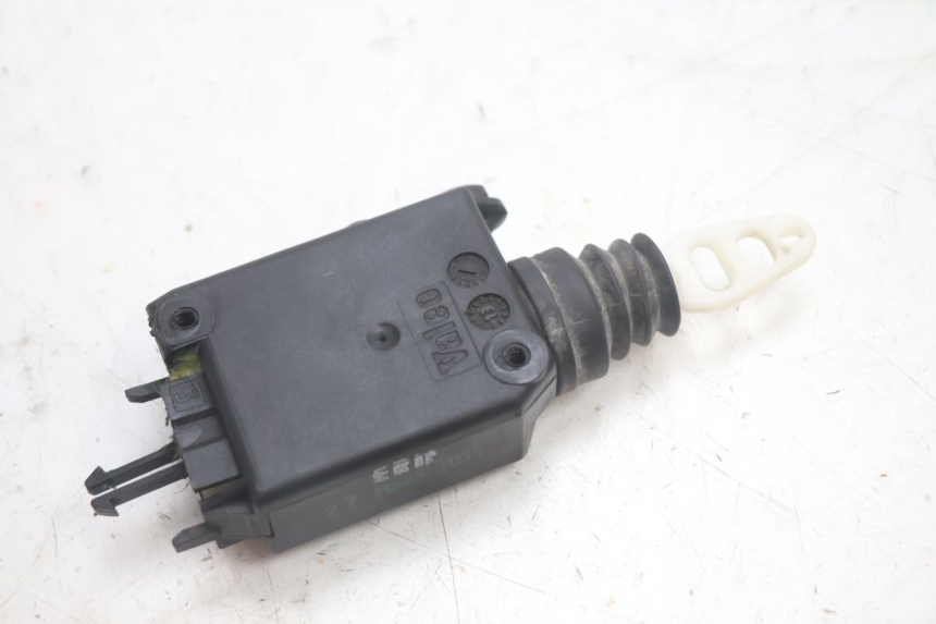 photo de SITZBANKSCHLOSS MOTOR  PEUGEOT SATELIS 125 (2013 - 2018) - Zoom auf Gebrauchszustand