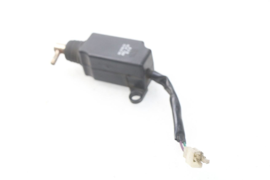 photo de SITZBANKSCHLOSS MOTOR  PEUGEOT TWEET 125 (2010 - 2017) - Zoom auf Gebrauchszustand