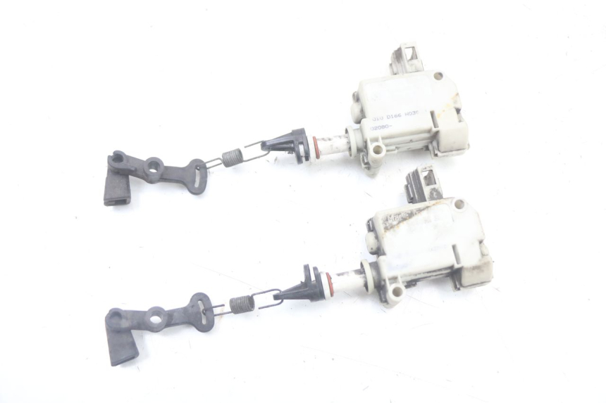 photo de SITZBANKSCHLOSS MOTOR  PIAGGIO XEVO - X EVO 125 (2007 - 2017) - Hauptansicht