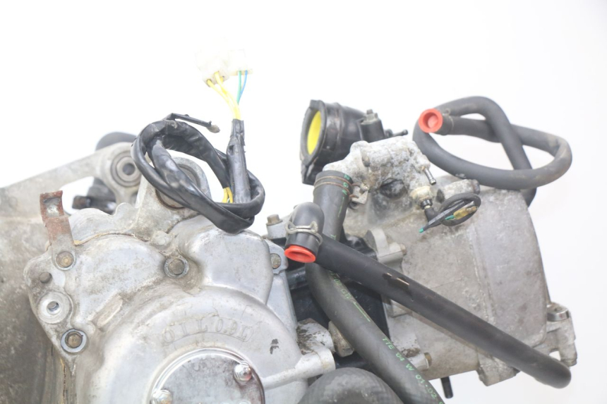 photo de MOTOR KYMCO PEOPLE 250 (2004 - 2008) - Oberflächenzustand und Material