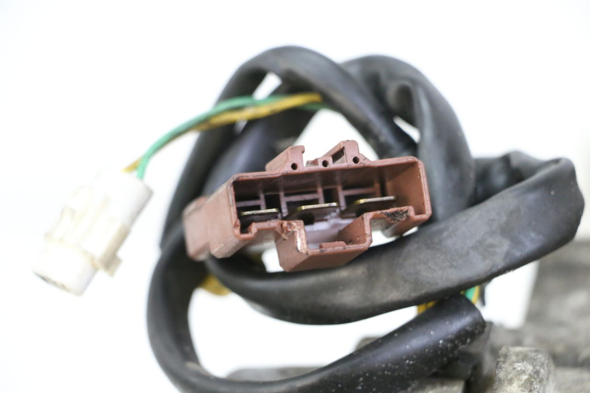 photo de MOTOR PEUGEOT SATELIS COMPRESSOR K15 125 (2006 - 2009) - Profilansicht des Ersatzteils