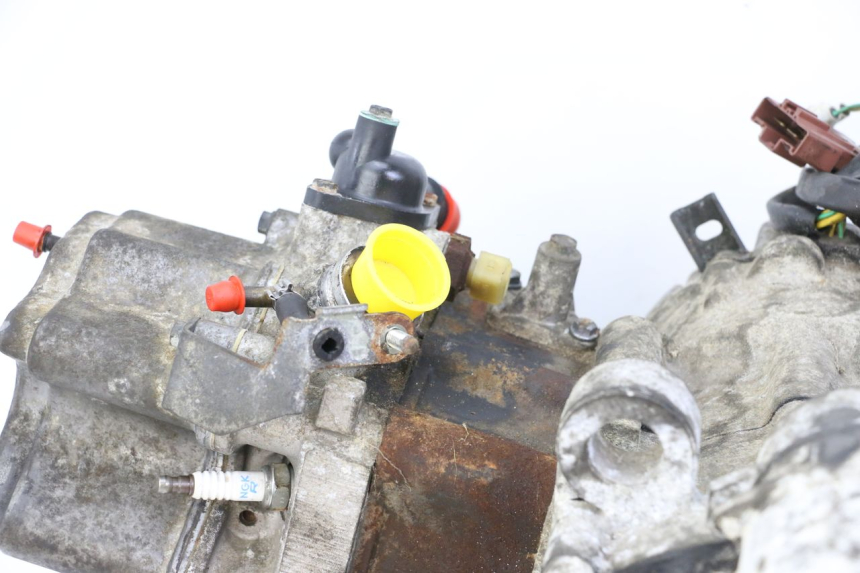 photo de MOTOR PEUGEOT SATELIS COMPRESSOR K15 125 (2006 - 2009) - Details der Befestigungspunkte