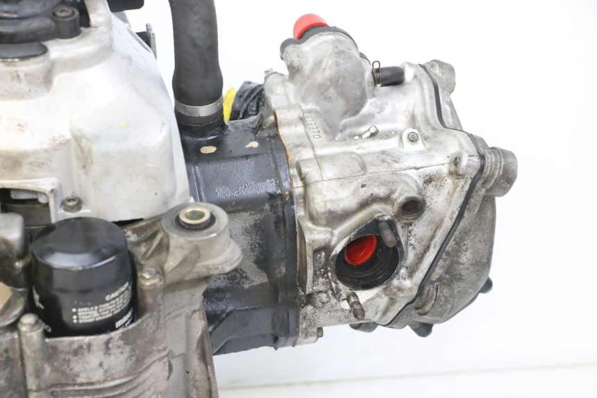 photo de MOTOR PIAGGIO BEVERLY 125 (1998 - 2005) - Alternative Perspektive