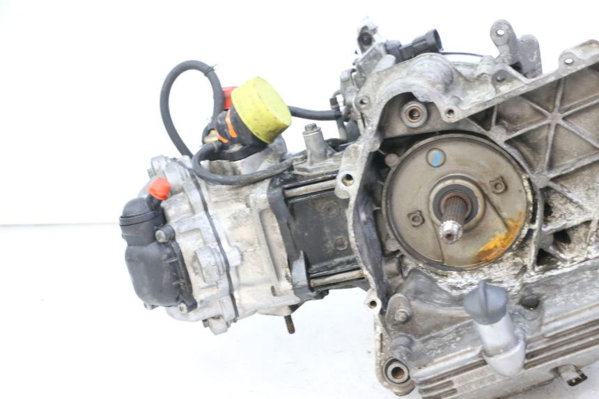 photo de MOTOR PIAGGIO VESPA GRANTURISMO 125 (2003 - 2007) - Details der Befestigungspunkte