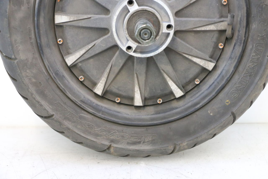 photo de MOTOR EFUN PUSA 1 - Zoom auf Gebrauchszustand