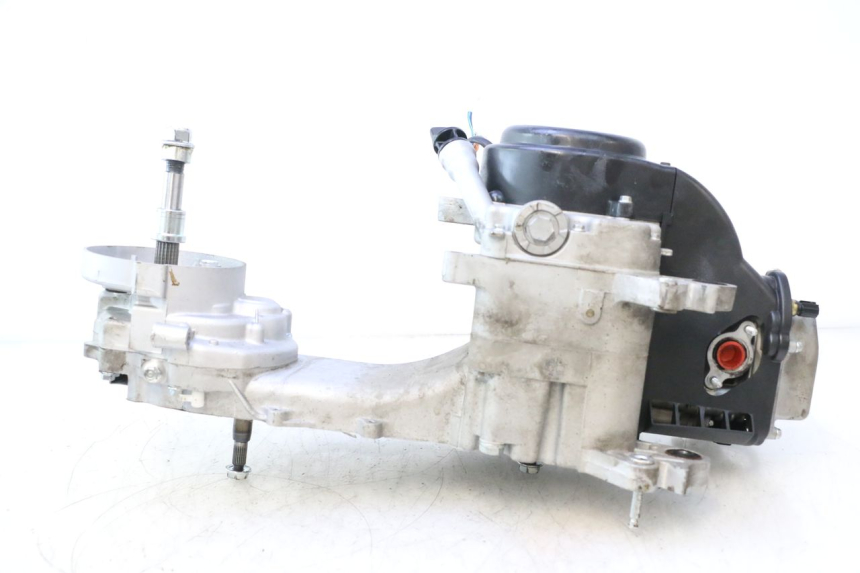 photo de MOTOR JM MOTORS R-MAX TECH 50 (2024 - 2026) - Details der Befestigungspunkte