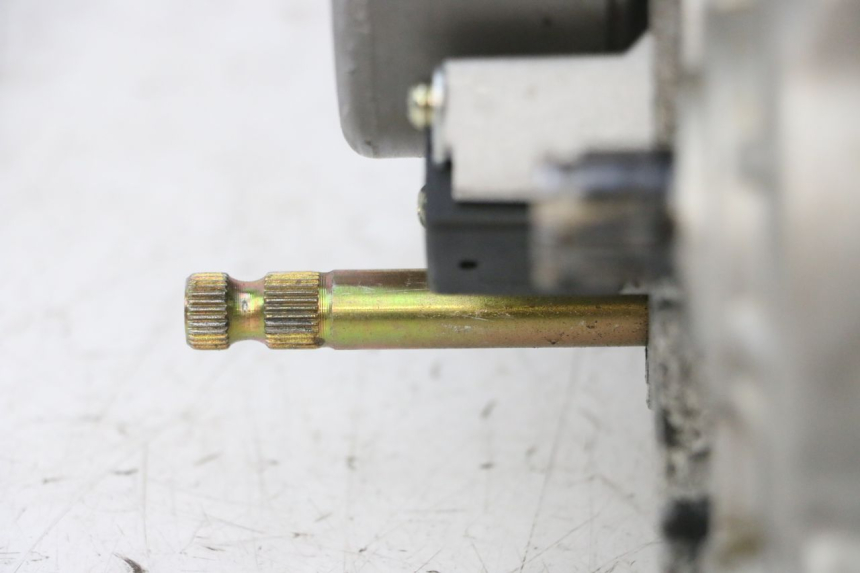 photo de MOTOR APOLLO RFZ 125 - Zoom auf Komponenten