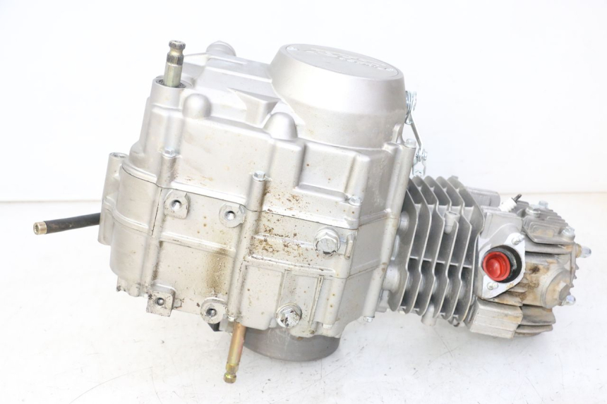 photo de MOTOR APOLLO RFZ 125 - Technische Nahaufnahme