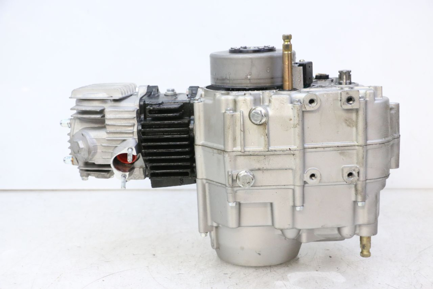 photo de MOTOR APOLLO RFZ 125 - Detailansicht des Bauteils