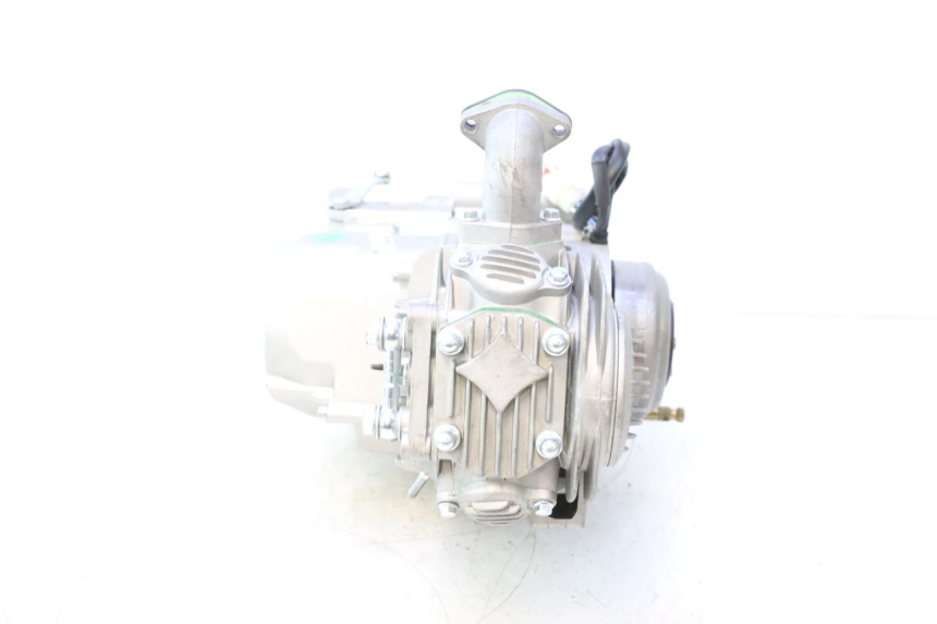 photo de MOTOR APOLLO RFZ 150 - Gesamtansicht des Produkts