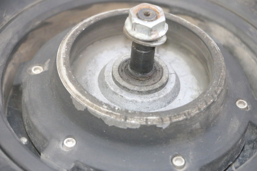 photo de MOTOR PUNK ELECTRIC RIDER 1 - Technische Nahaufnahme