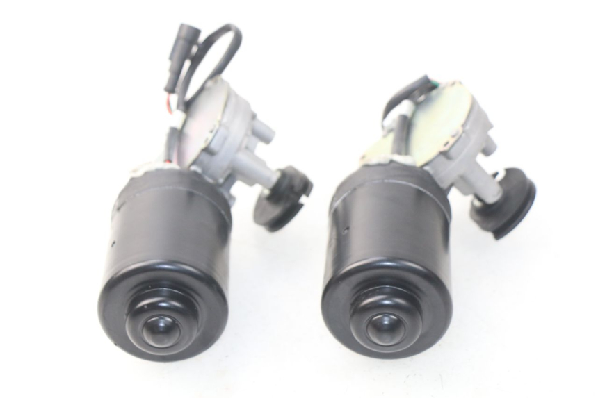 photo de MOTOR ROLL LOCK PEUGEOT METROPOLIS 400 (2017 - 2020) - Alternative Perspektive