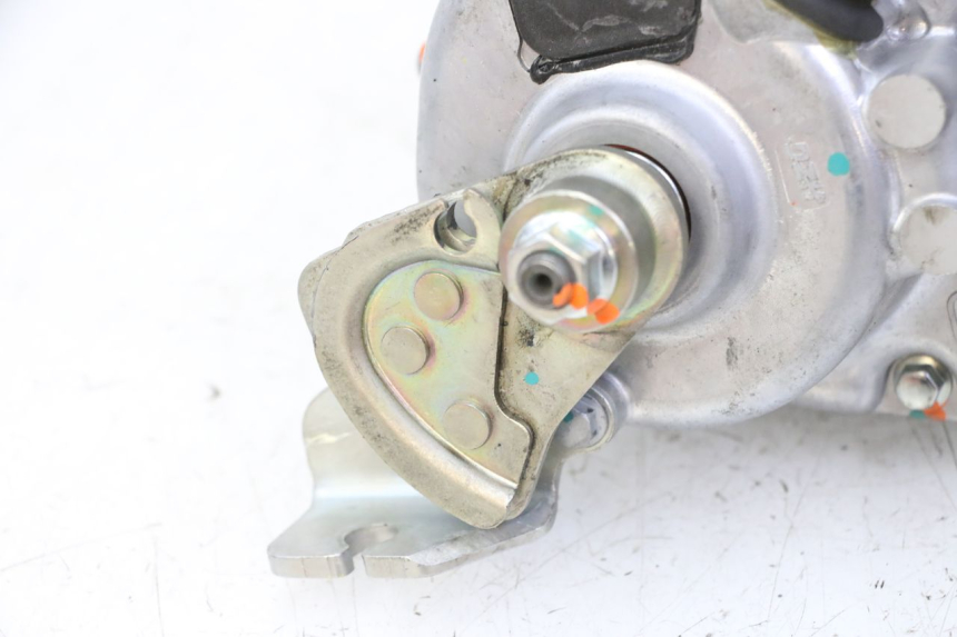 photo de MOTOR ROLL LOCK PIAGGIO MP3 HPE 310 (2024 - 2025) - Detaillierte Sichtprüfung