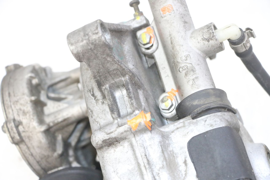 photo de ROLLLOCK MOTOR PIAGGIO MP3 LT 300 (2010 - 2016) - Oberflächenzustand und Material