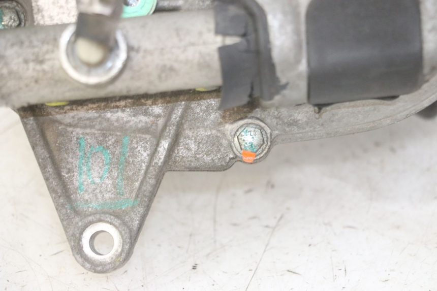 photo de MOTOR ROLL LOCK PIAGGIO MP3 LT 300 (2010 - 2016) - Hochauflösende Nahaufnahme