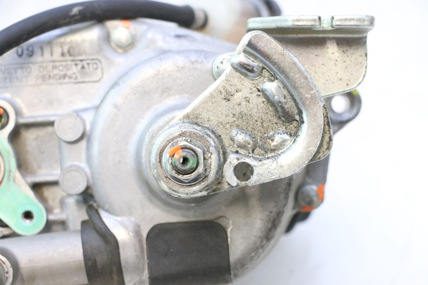photo de MOTOR ROLL LOCK PIAGGIO MP3 LT 300 (2010 - 2016) - Hochauflösende Nahaufnahme