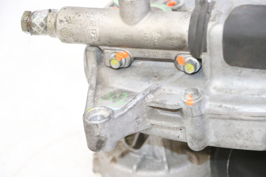 photo de MOTOR ROLL LOCK PIAGGIO MP3 125 (2006 - 2014) - Details der Befestigungspunkte