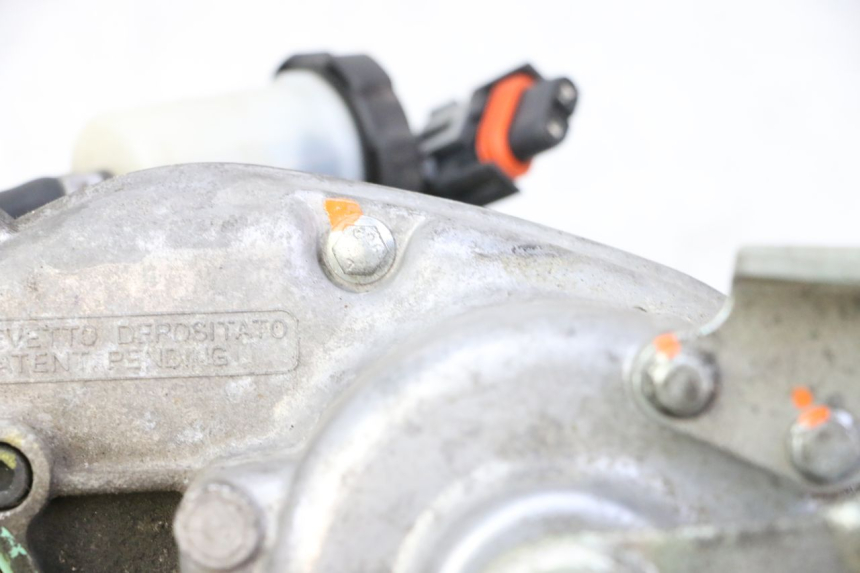 photo de MOTOR ROLL LOCK PIAGGIO MP3 RL 250 (2006 - 2010) - Zoom auf Komponenten