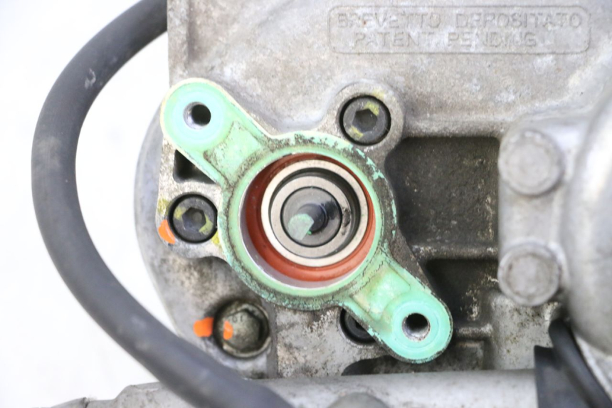 photo de MOTOR ROLL LOCK PIAGGIO MP3 RL 250 (2006 - 2010) - Hochauflösende Nahaufnahme