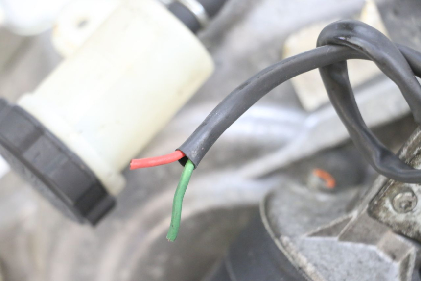 photo de MOTOR ROLL LOCK PIAGGIO MP3 125 (2006 - 2014) - Oberflächenzustand und Material