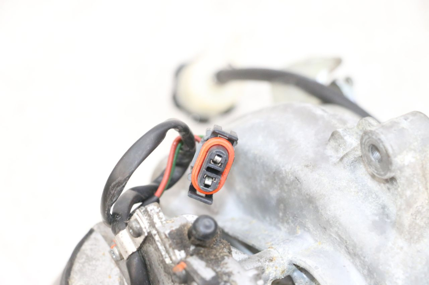 photo de MOTOR ROLL LOCK PIAGGIO MP3 RL 250 (2006 - 2010) - Zoom auf Gebrauchszustand