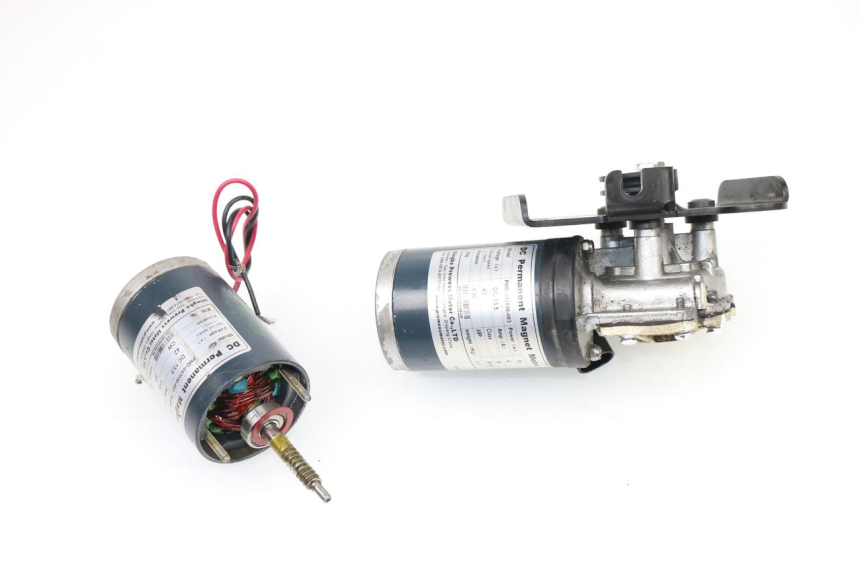 photo de MOTOR ROLL LOCK PEUGEOT METROPOLIS 400 (2011 - 2016) - Weitere Ansicht des Artikels