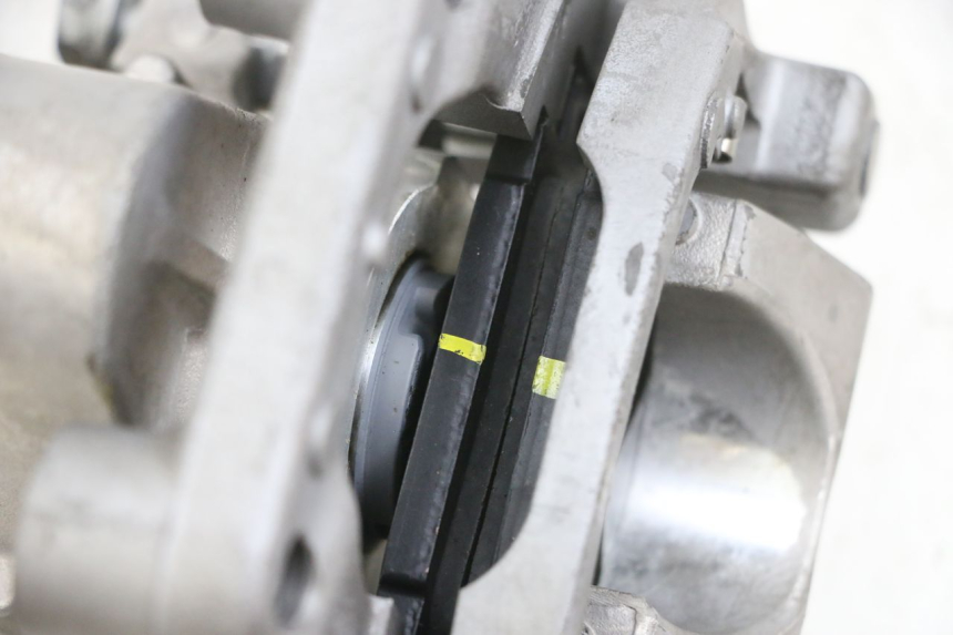 photo de MOTOR ROLL LOCK YAMAHA TRICITY 300 (2020 - 2024) - Gesamtansicht des Produkts