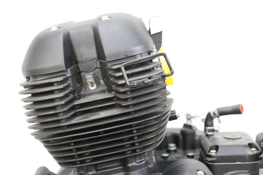 photo de MOTOR ROYAL ENFIELD CONTINENTAL GT 650 (2019 - 2024) - Alternativer Blickwinkel