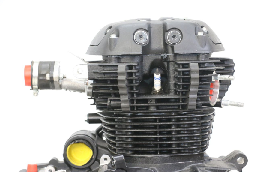 photo de MOTOR ROYAL ENFIELD SCRAM 411 (2022 - 2024) - Weitere Ansicht des Artikels