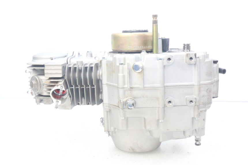 photo de MOTOR APOLLO RXF 125 - Alternative Perspektive