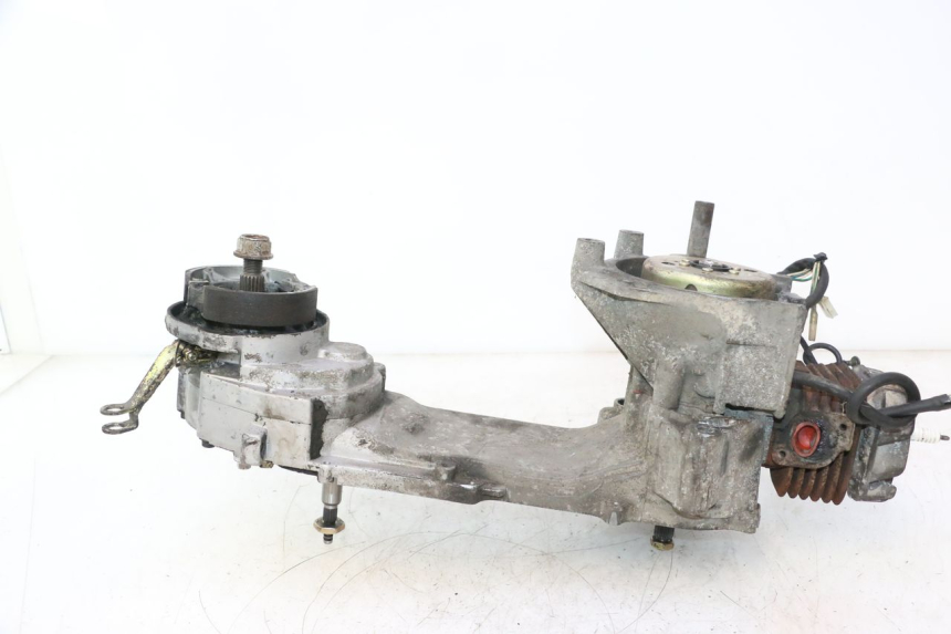 photo de MOTOR KEEWAY RY6 2T 50 (2011 - 2019) - Details der Befestigungspunkte