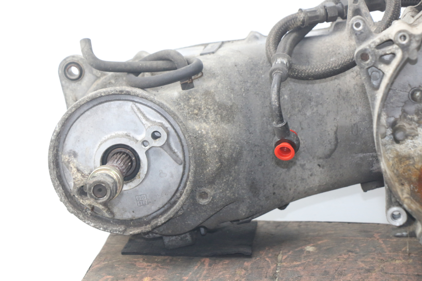 photo de MOTOR DAELIM S2 125 (2006 - 2007) - Details der Befestigungspunkte